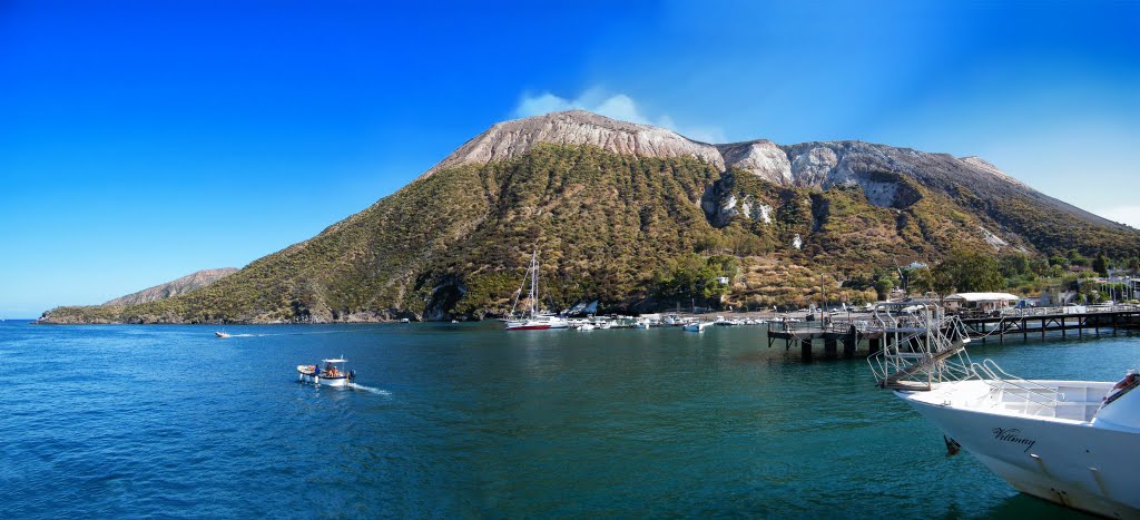 Vulcano isola clearance